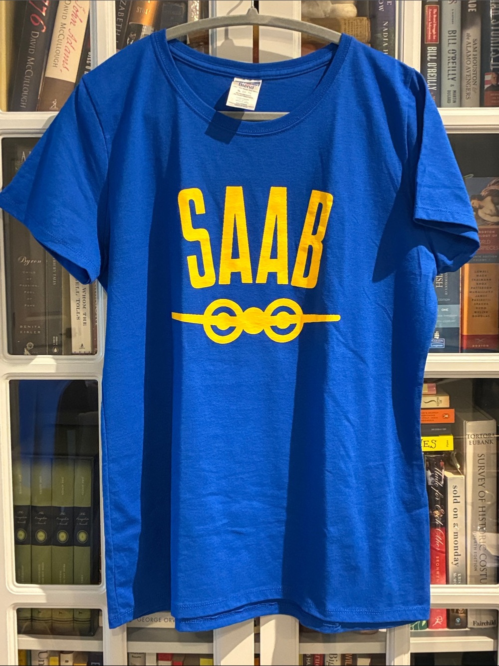 Women's Vintage SAAB Graphic Logo T-Shirt - Fits like a Medium!!